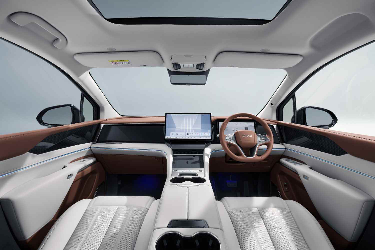 BYD M9_